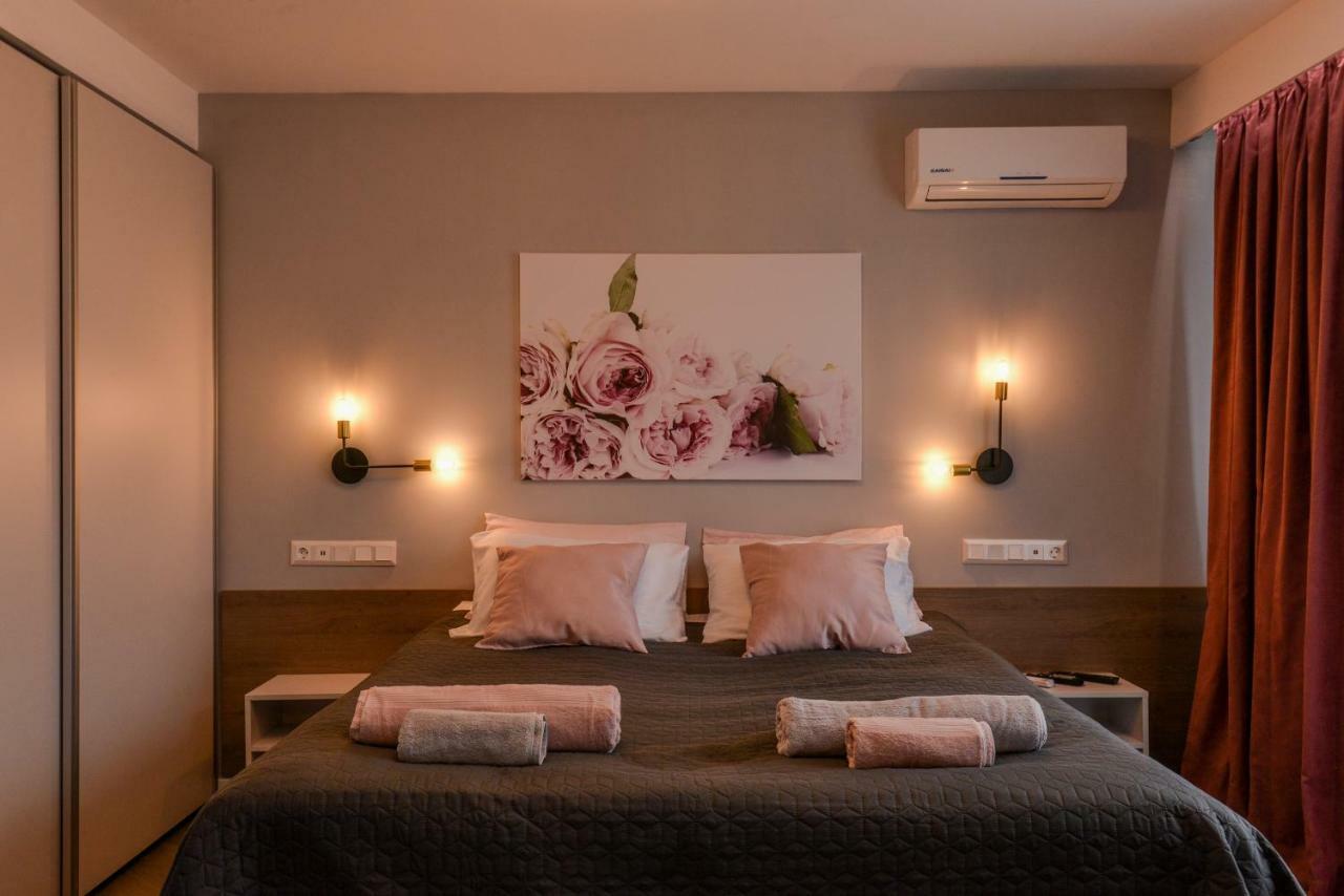 Rose One Bedroom Designer Apartment In City Centre By Flat Mаnager Σόφια Εξωτερικό φωτογραφία